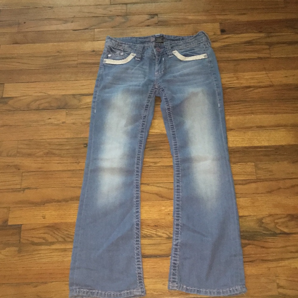 Women’s jeans